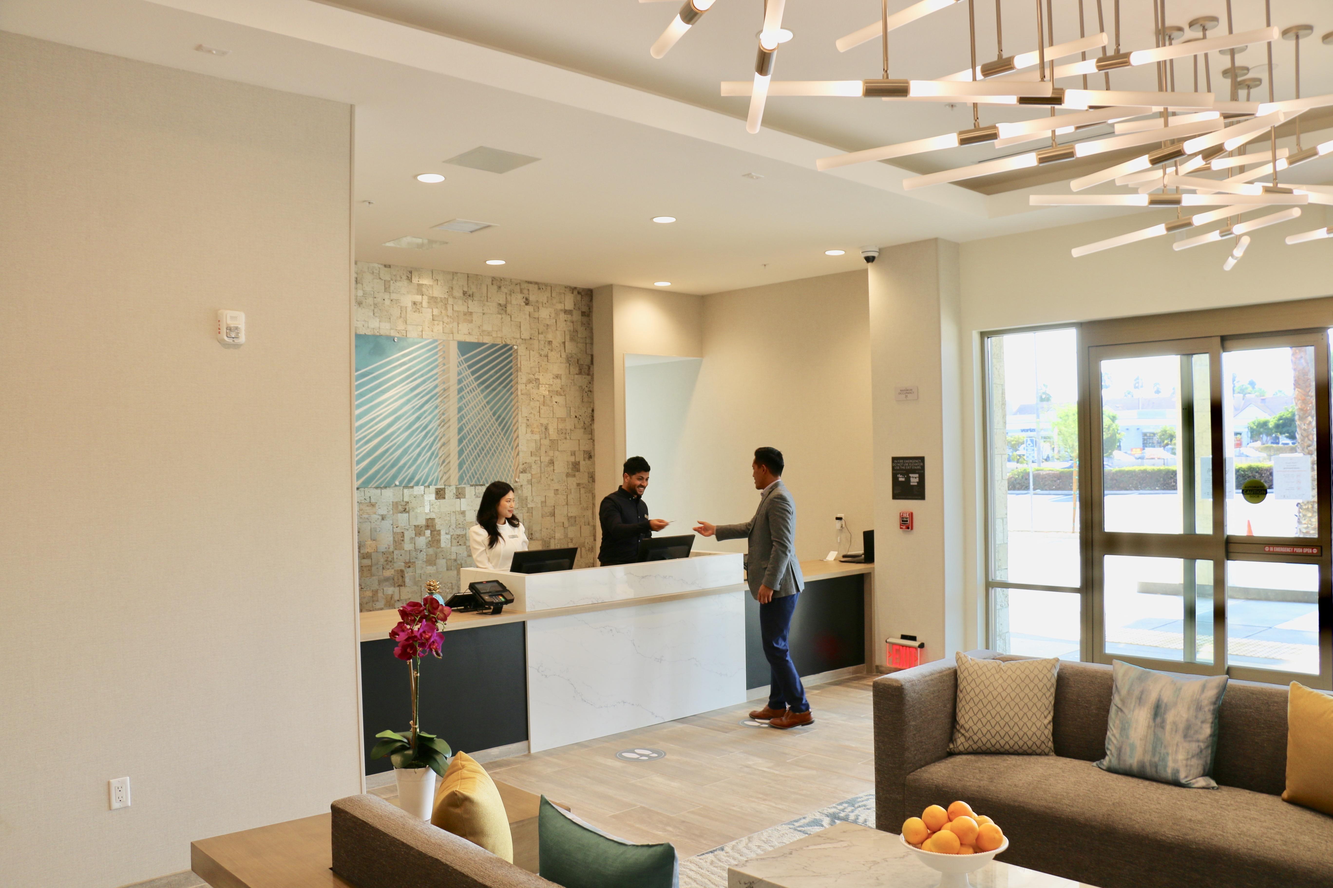 Staybridge Suites Лонг Бийч Екстериор снимка